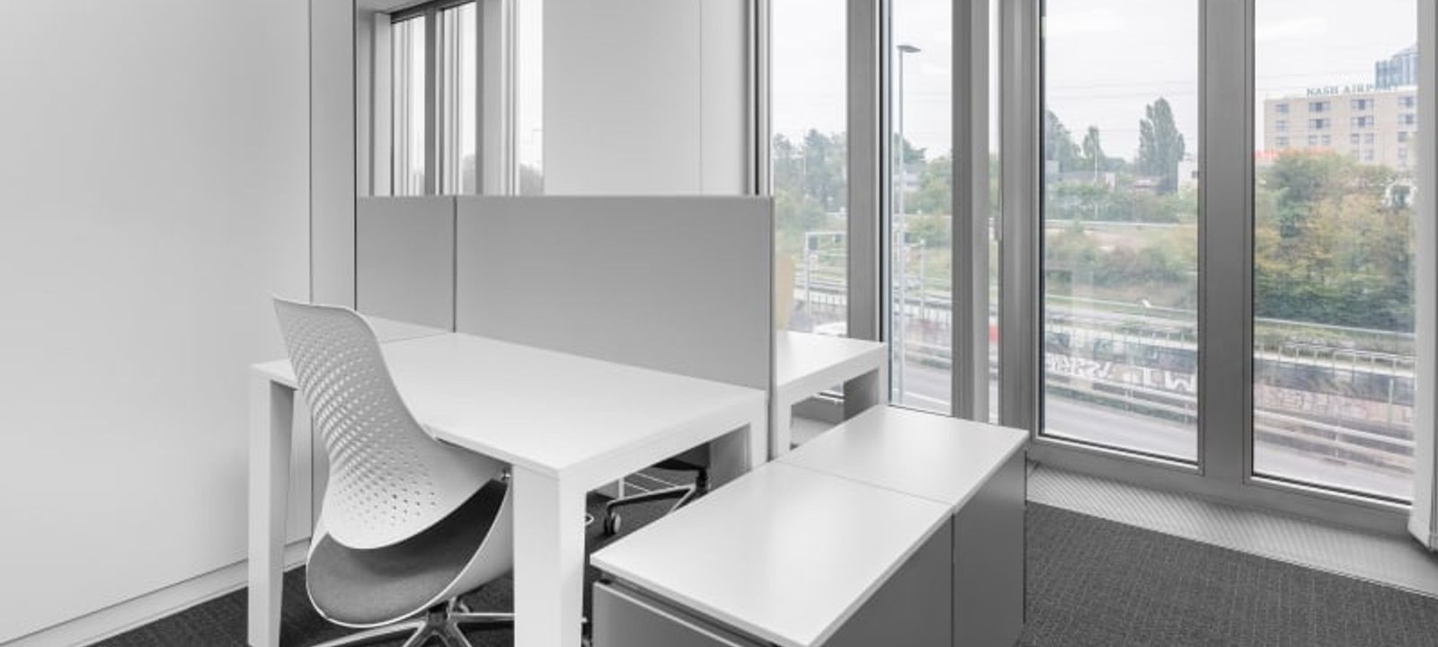 Geneva Business Terminal - Image 1