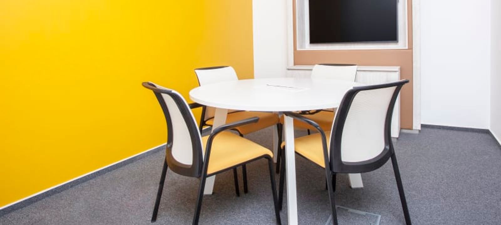 Calea Vacaresti Street 391, Bucharest - Image 1