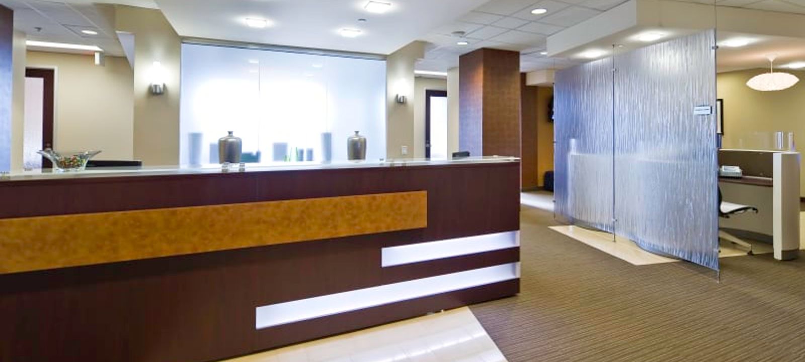 380 Wellington St, London - Image 1