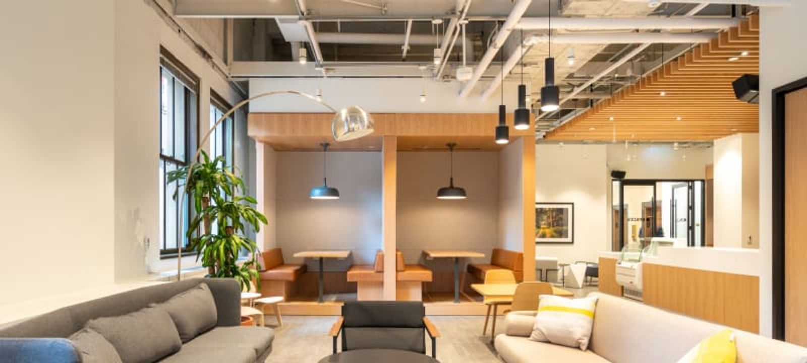 101-320 Bay Street, Toronto - Image 1