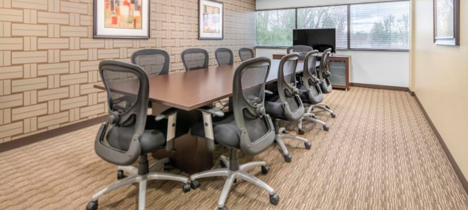 360 Bloomfield Avenue, Windsor - Image 1