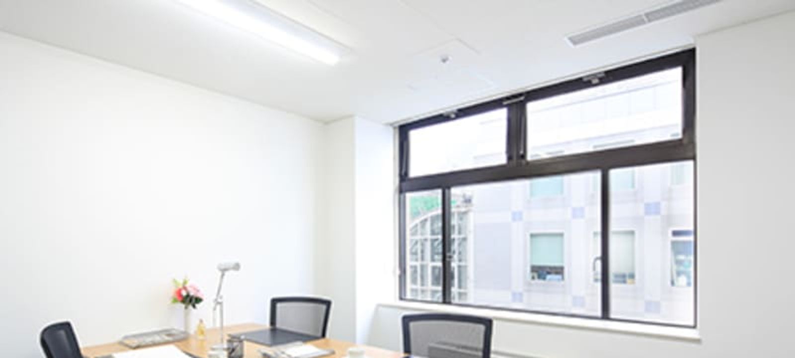 1-4-1 Shinsenri Higashi-machi, Toyonaka - Image 1