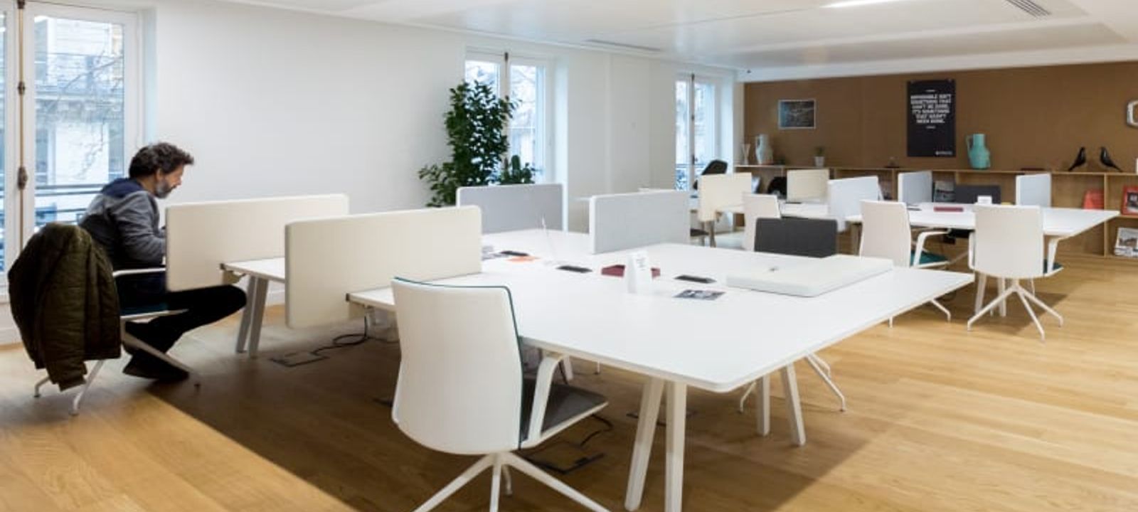 40 Rue Du Louvre, Paris - Image 1