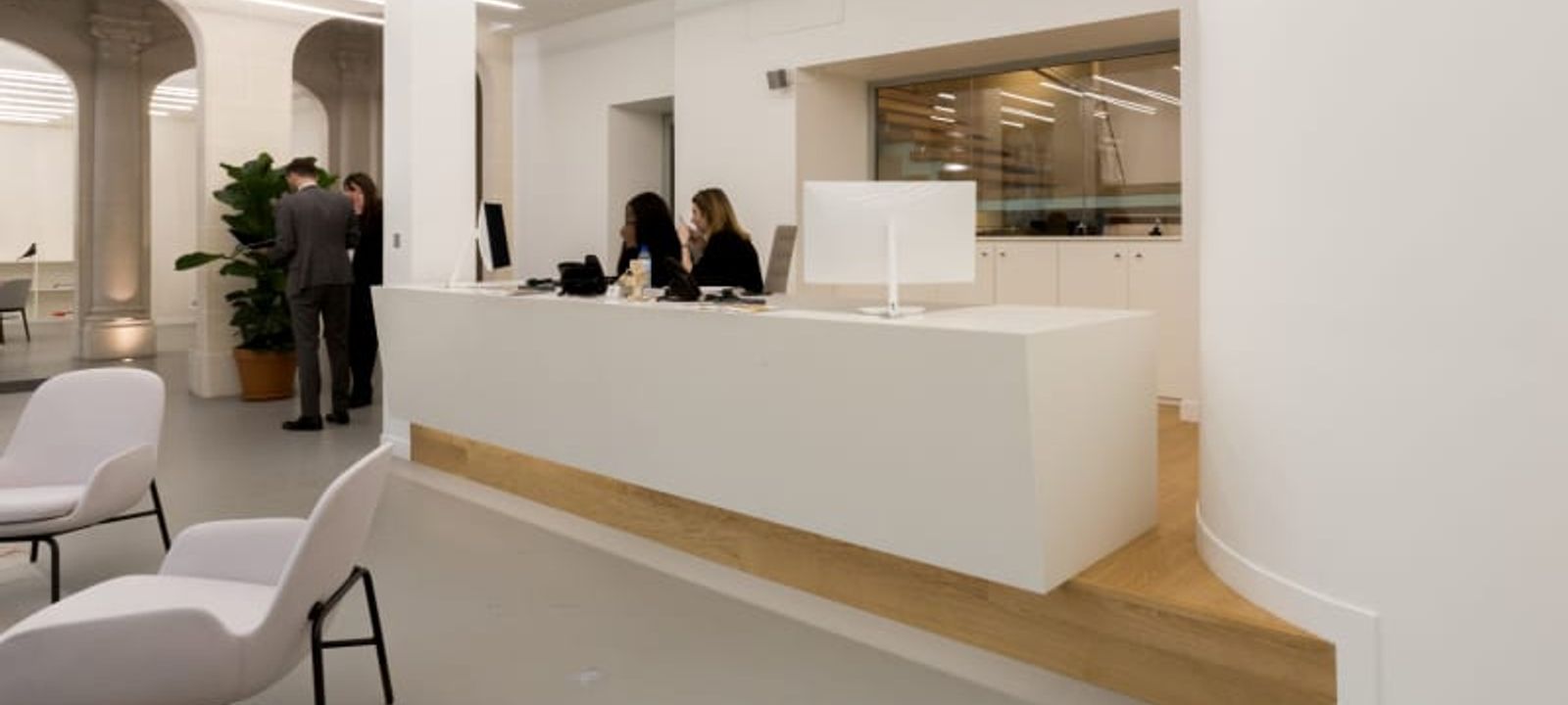 40 Rue Du Louvre, Paris - Image 1