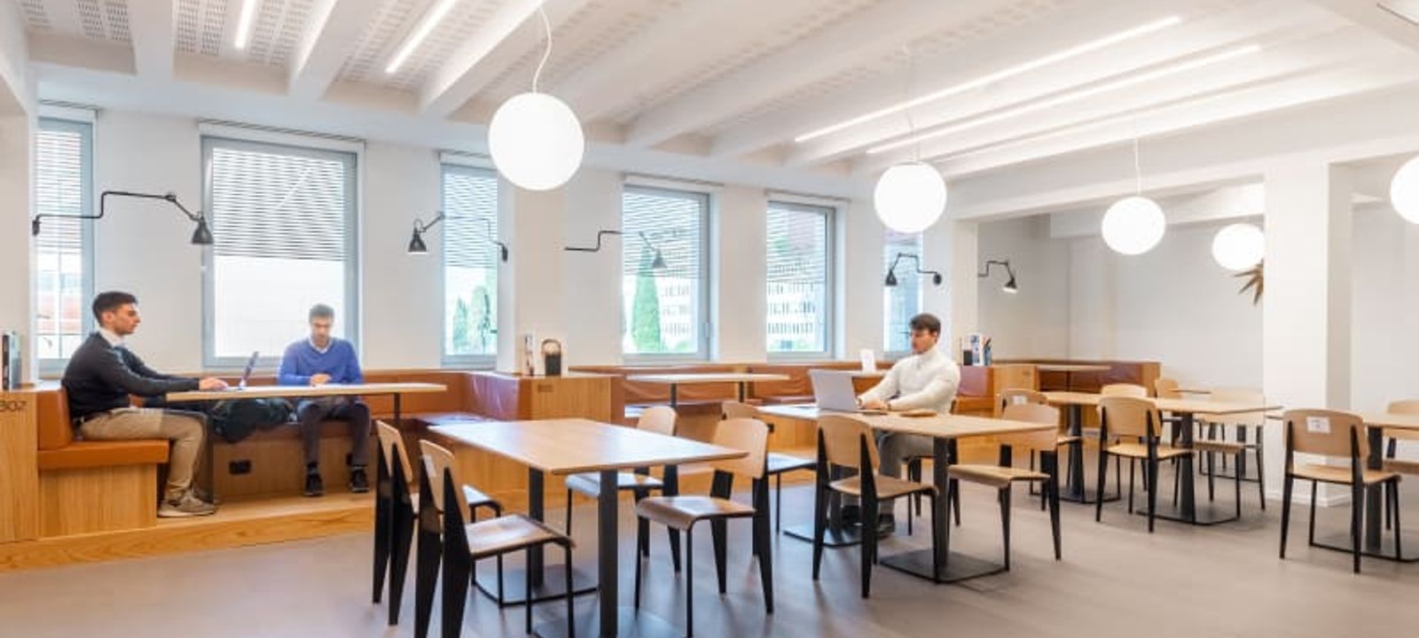 Viale Dell'arte 25, Rome - Image 1