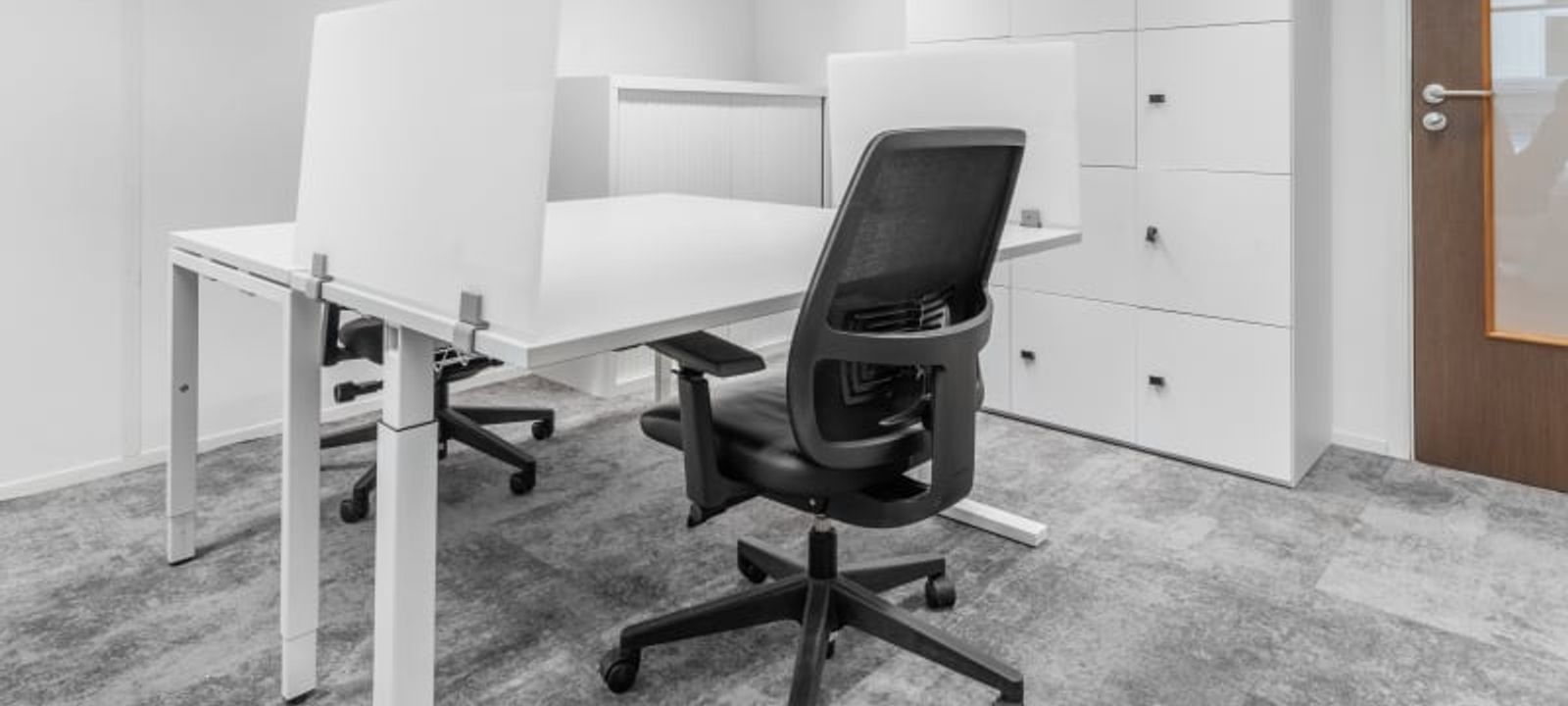 7 Rue De La Paix, Paris - Image 1