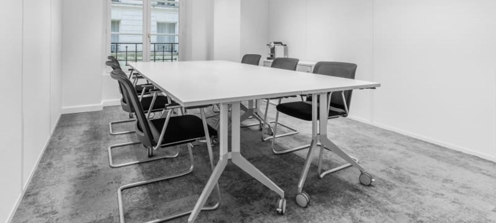 7 Rue De La Paix, Paris - Image 1