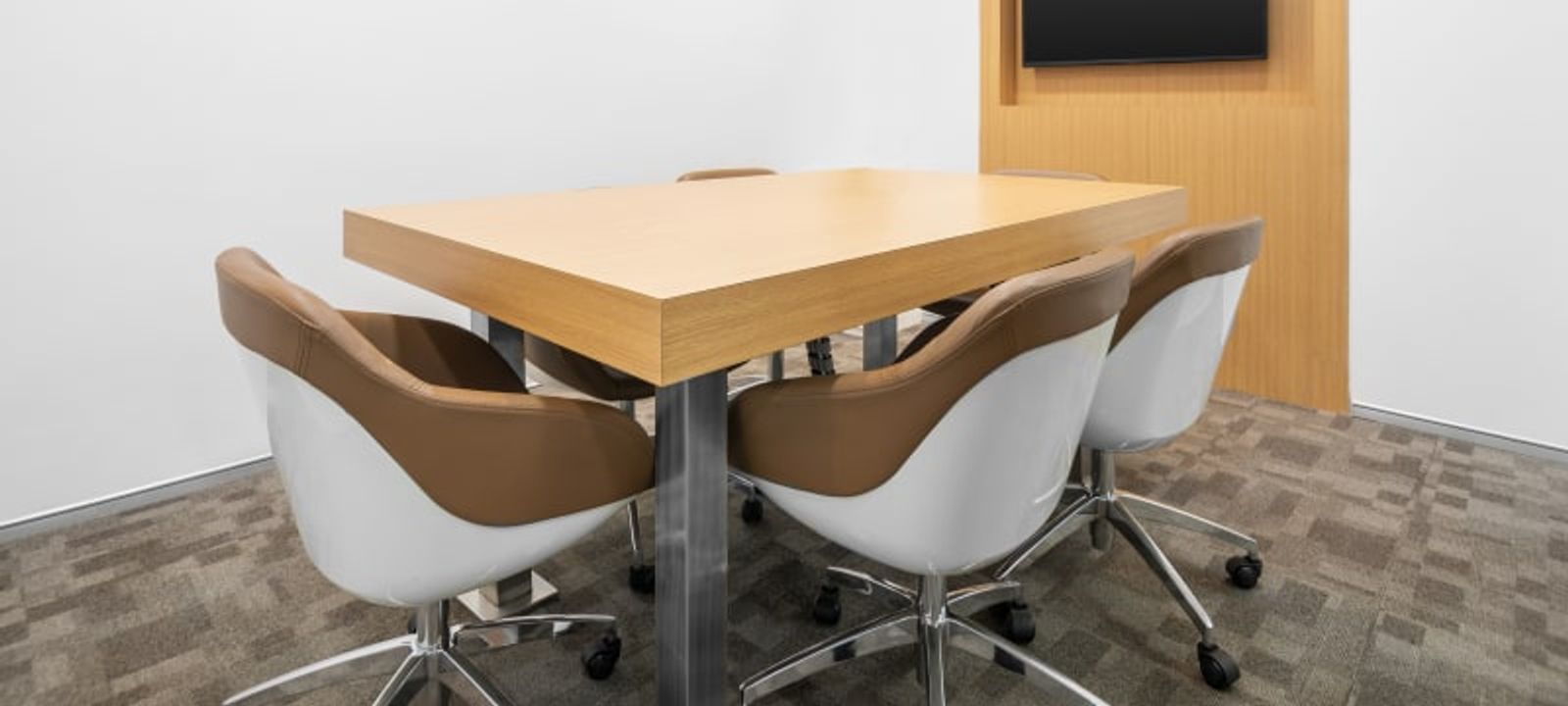 Sahar Road Off Western Express Highway Andheri East, Mumbai - Image 1