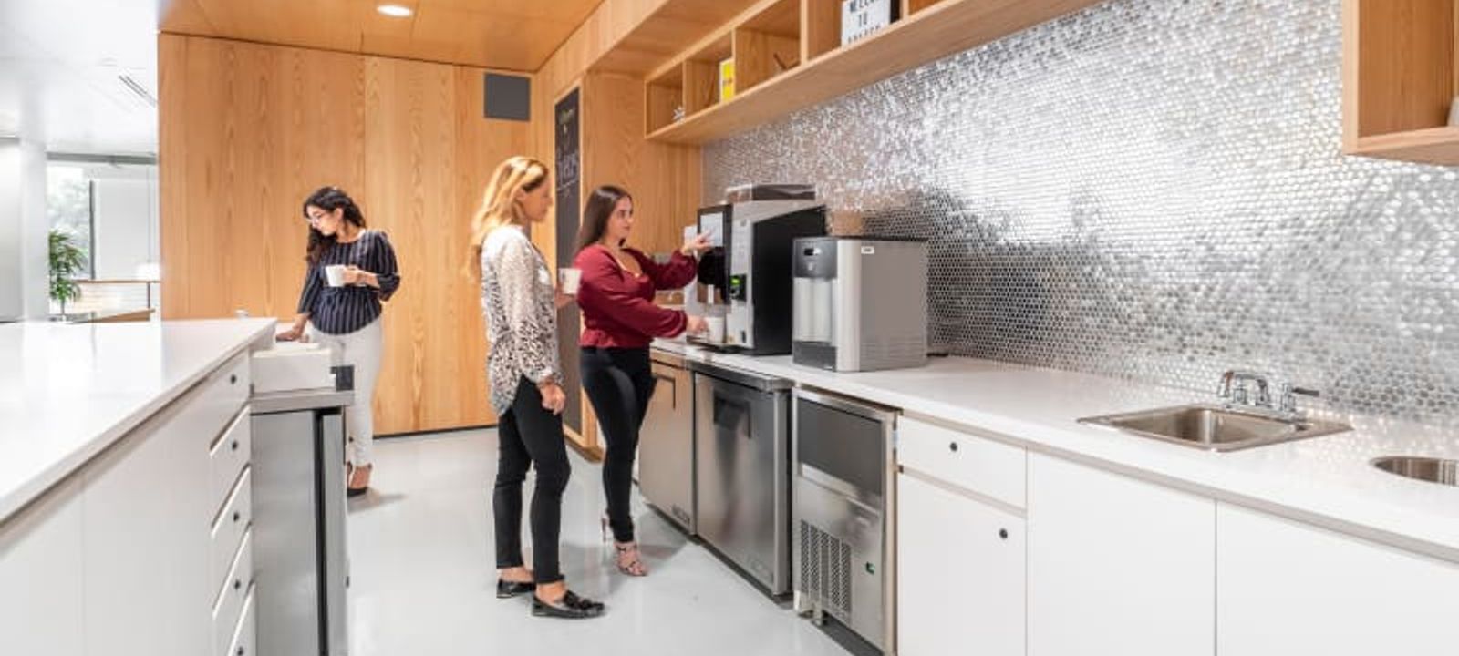 218 Nw 24th Street, Miami - Image 1