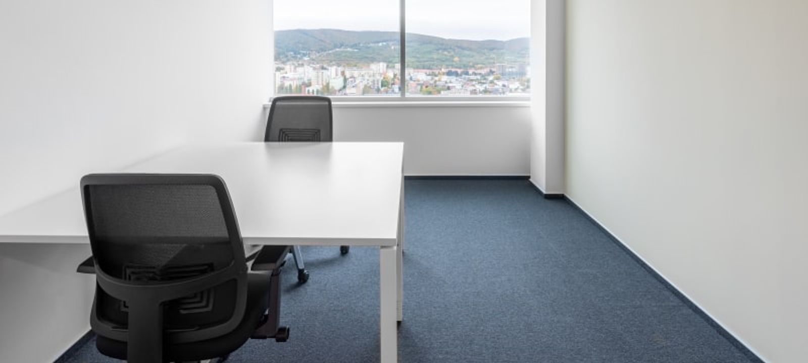 100/B Vajnorska, Bratislava - Image 1