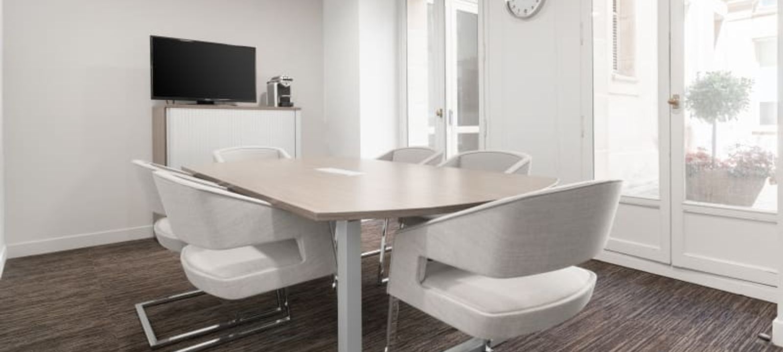 72 Rue Du Faubourg Saint-honore, Paris - Image 1