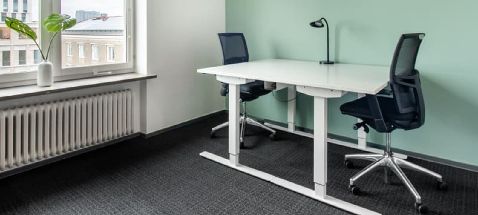 Triangeln Station - Image 1