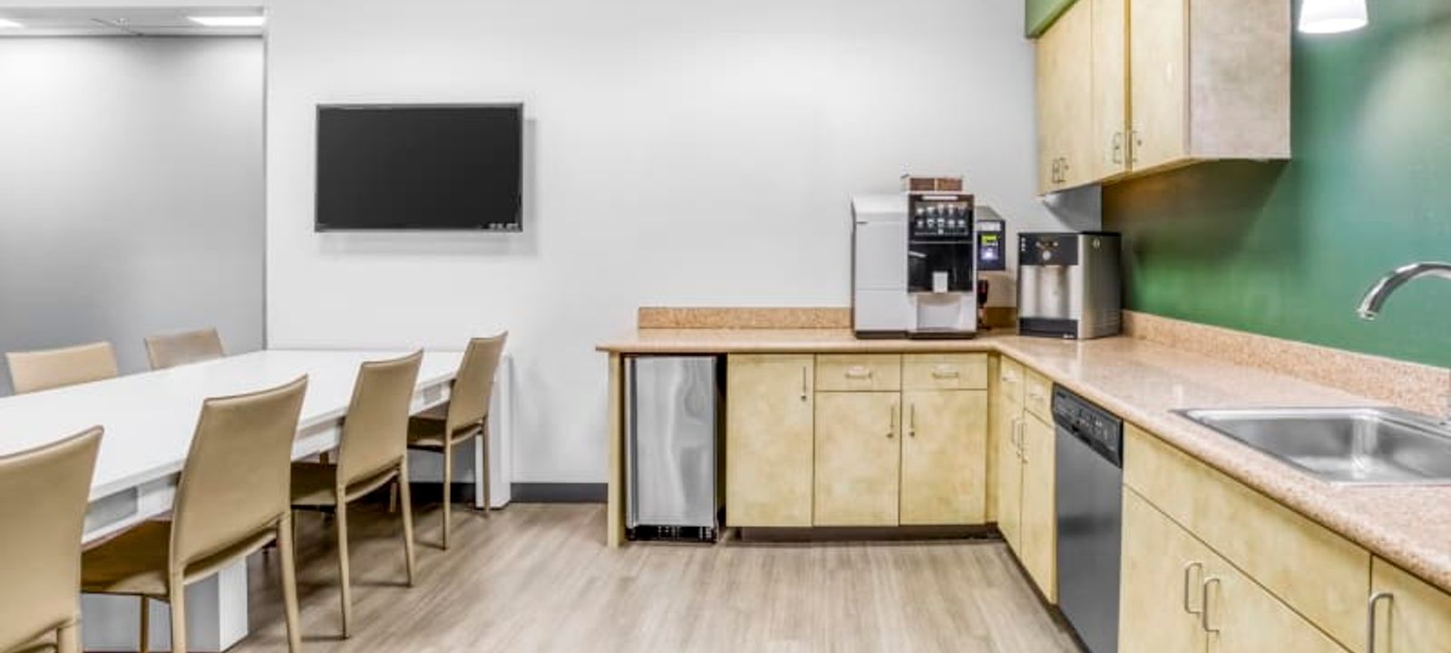 2850 W Horizon Ridge Parkway, Henderson - Image 1