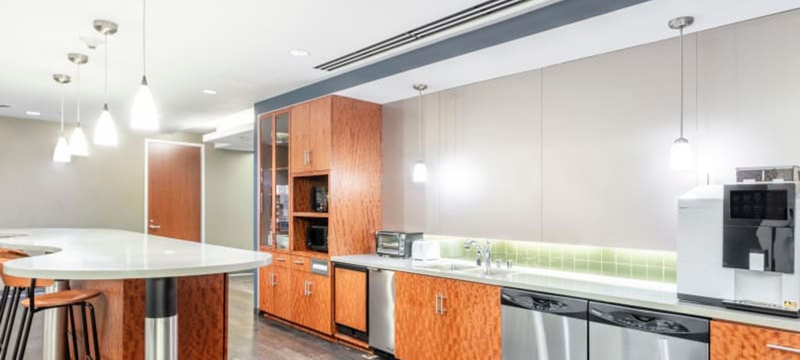 140 Butterfield Road, Oakbrook Terrace - Image 1