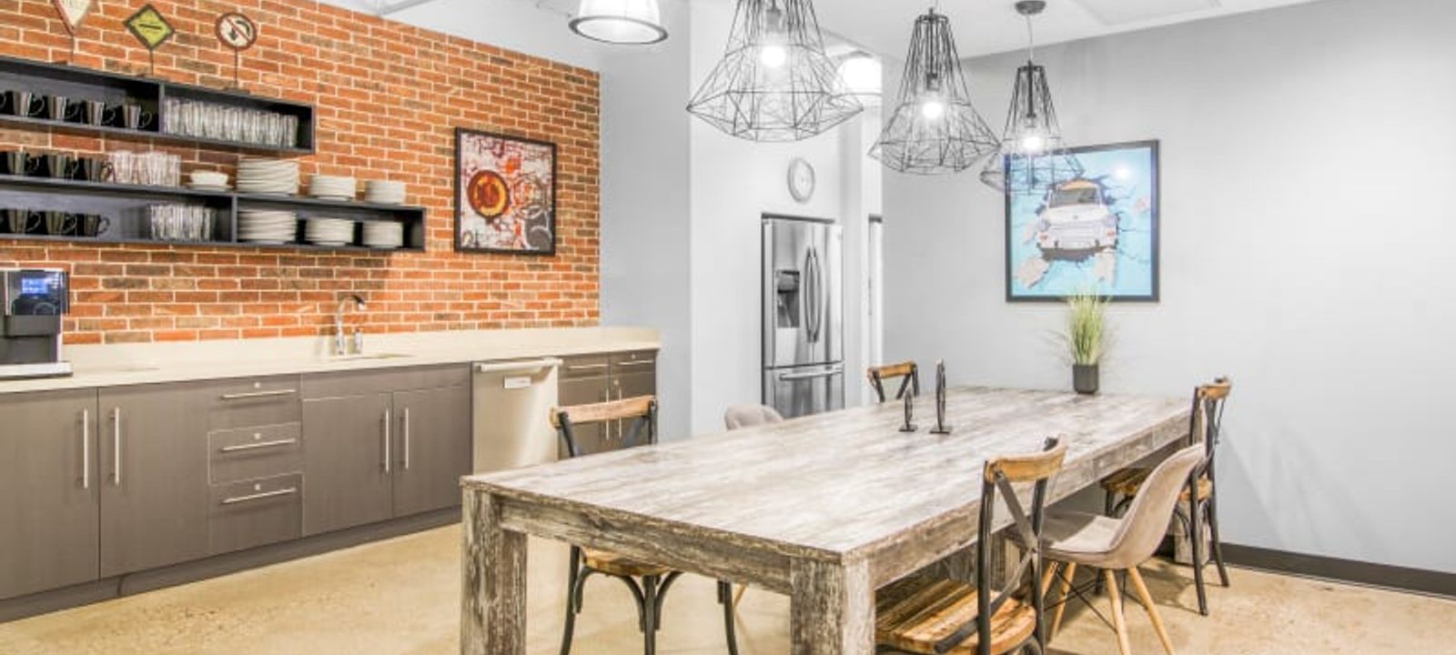 330 St Mary Avenue, Winnipeg - Image 1