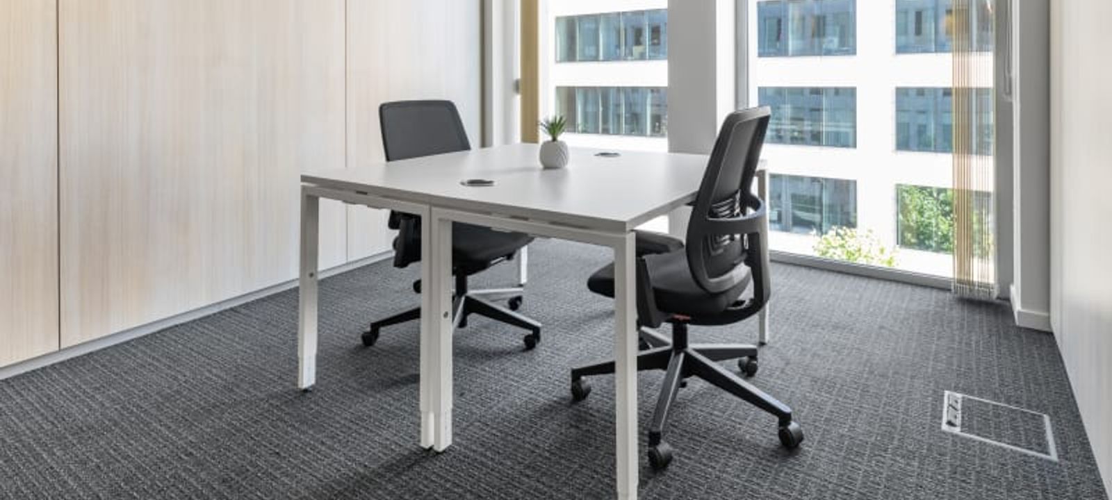 Rond Point Schuman 11, Brussels - Image 1