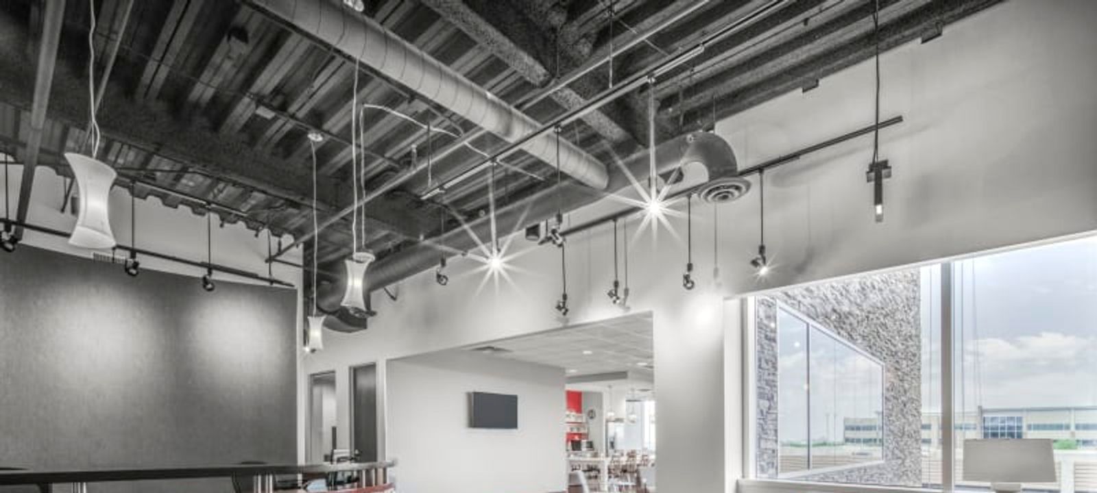 20860 N Tatum Blvd, Phoenix - Image 1