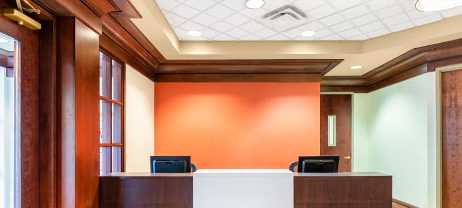 4720 Salisbury Rd, Jacksonville - Image 1