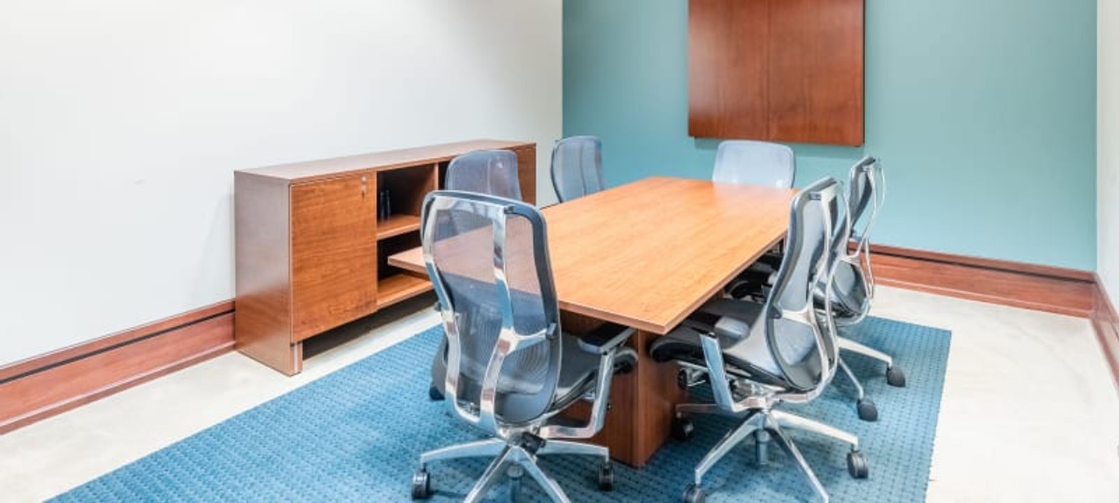 4720 Salisbury Rd, Jacksonville - Image 1