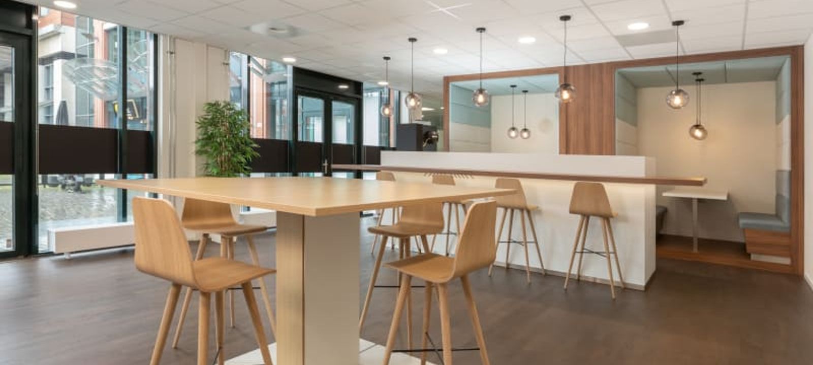 91 & 105 Stationsplein, Den Bosch - Image 1