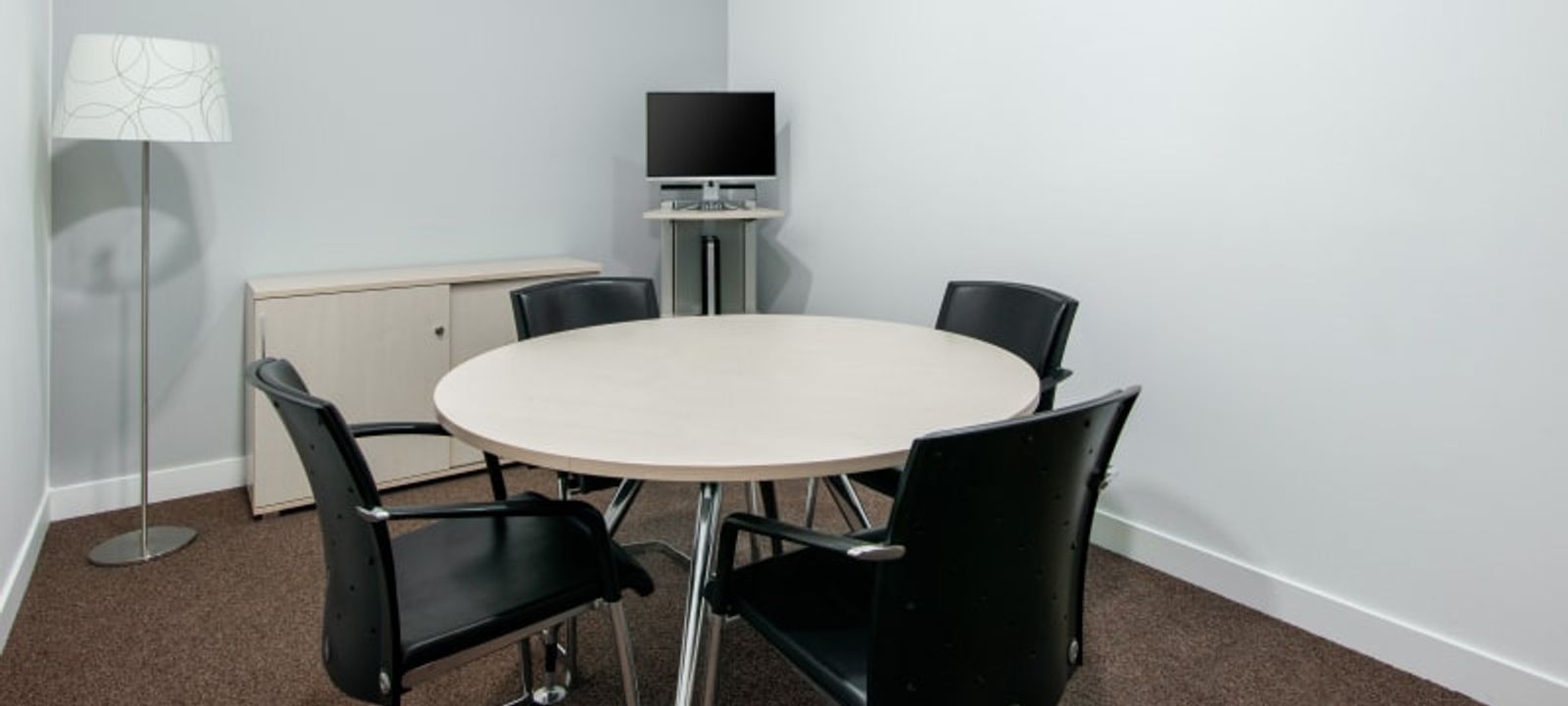 50 Avenida D Joao Ii, Lisbon - Image 1