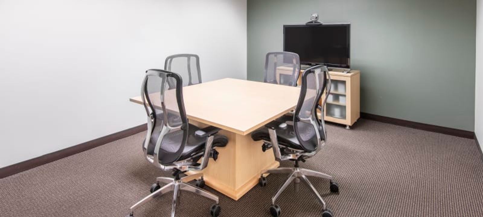 2000 Town Center, Southfield - Image 1