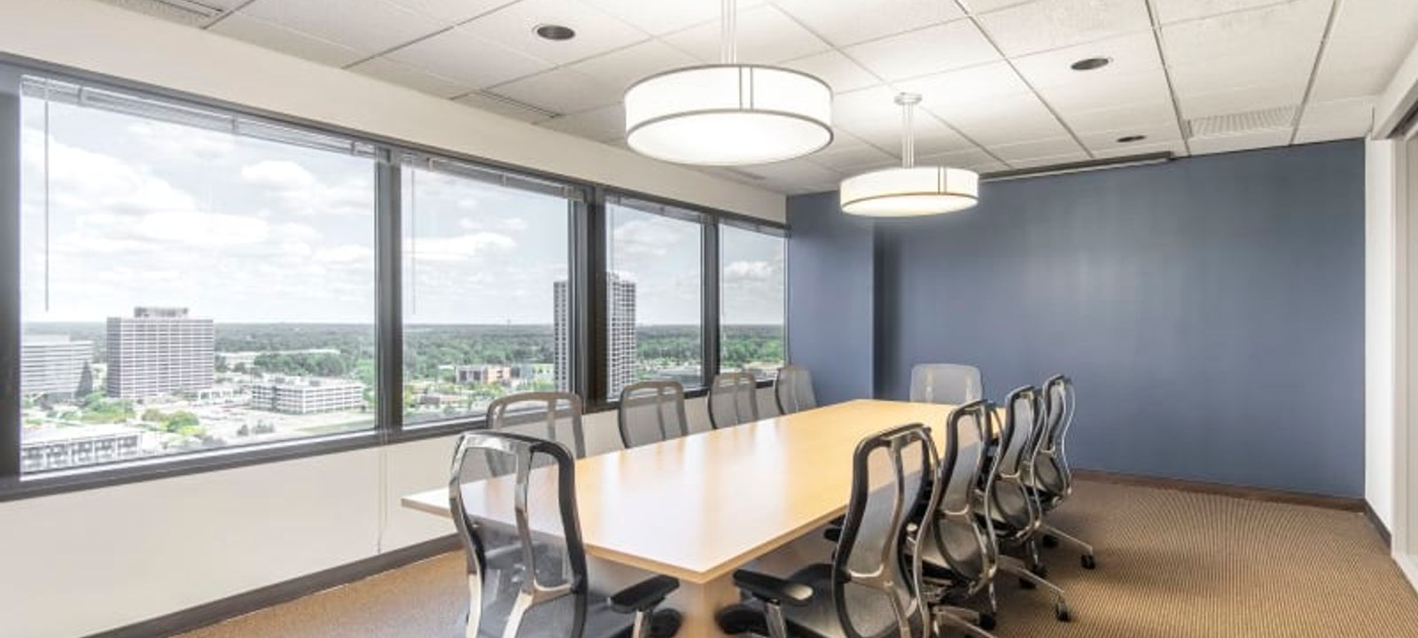 2000 Town Center, Southfield - Image 1