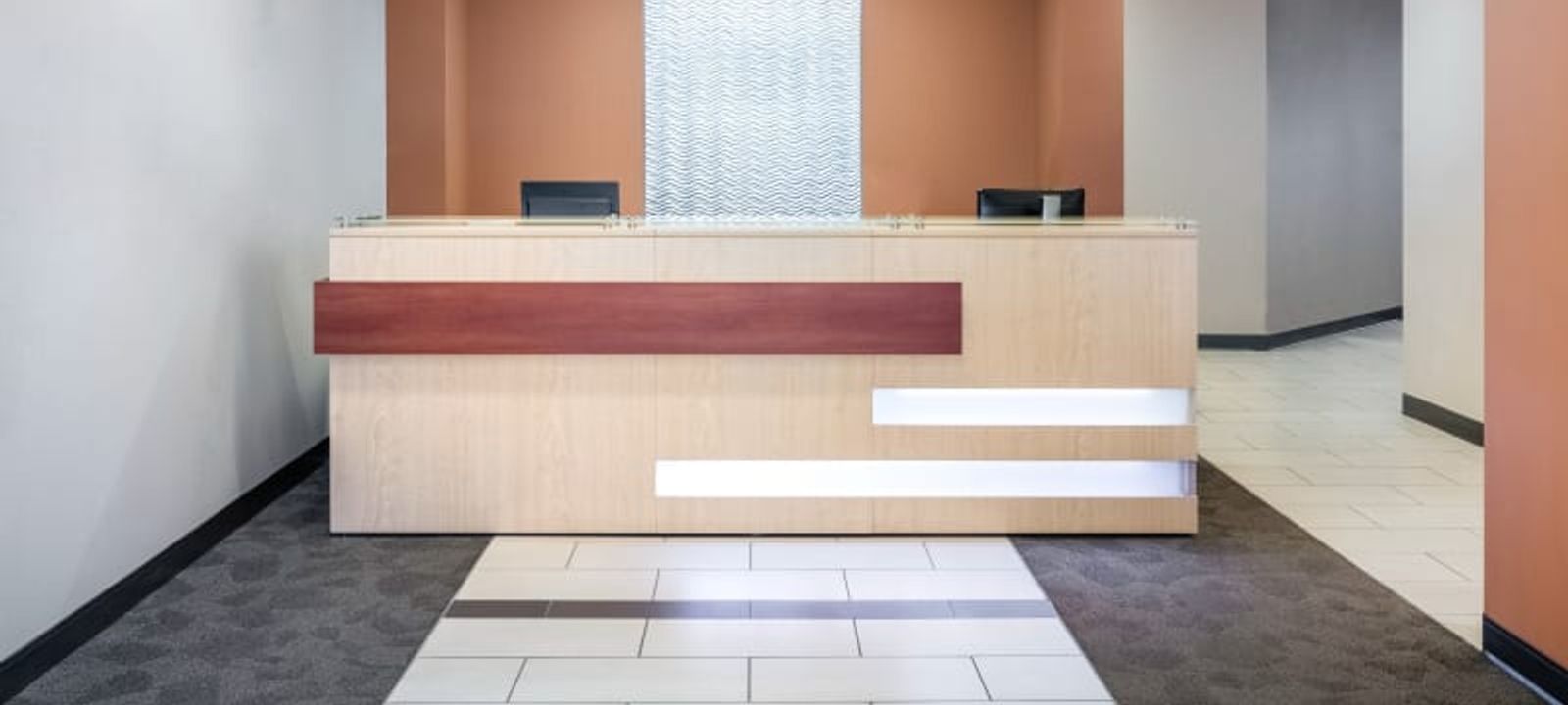 11670 Fountains Drive, Maple Grove - Image 1