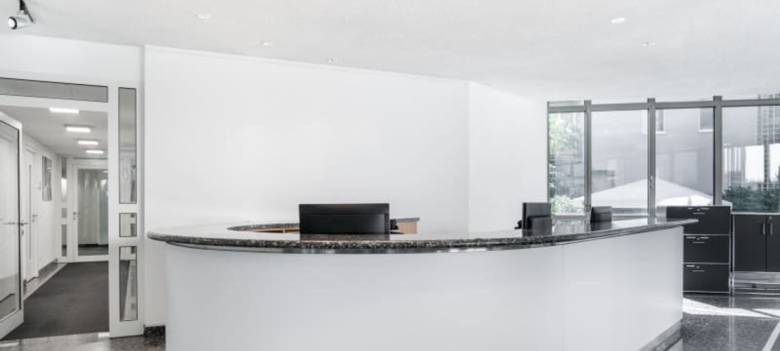 17-19 Bockenheimer Landstrasse, Frankfurt Am Main - Image 1