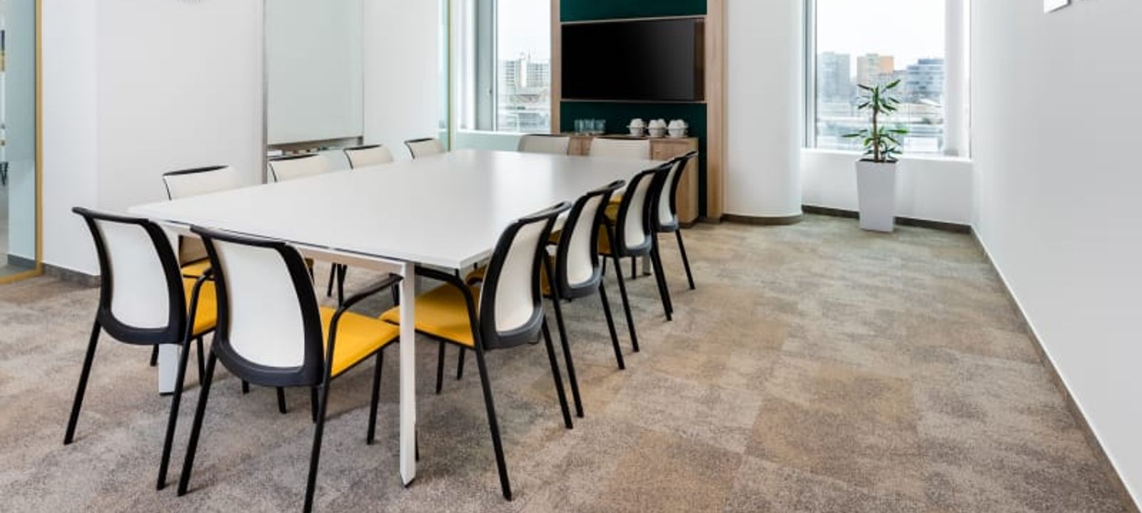 Balatoni Ut 2-a, Budapest - Image 1