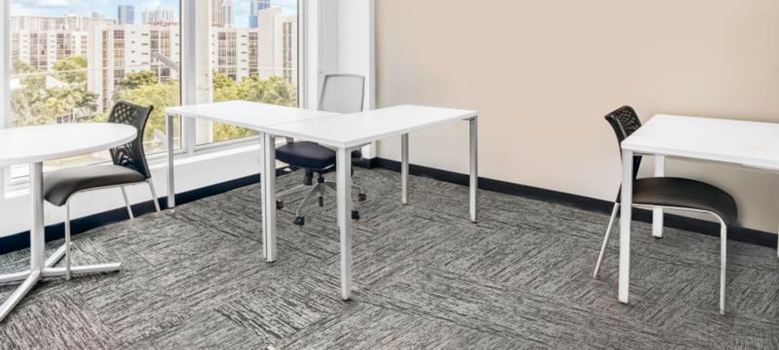 Netanya Center - Image 1