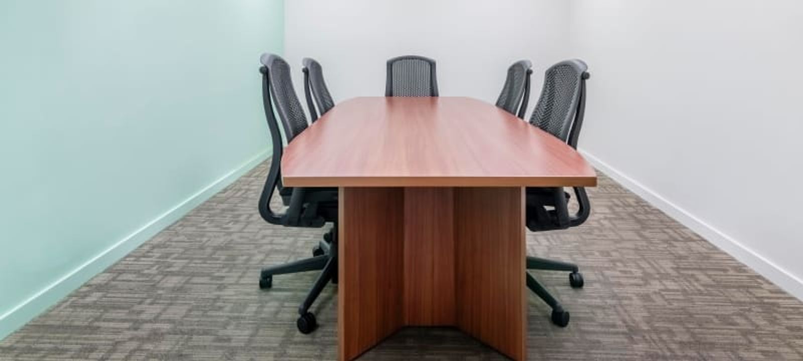 Building Qbo Parque 93 Street 93a Number 13-24 Localidad De Chapinero, Bogota - Image 1