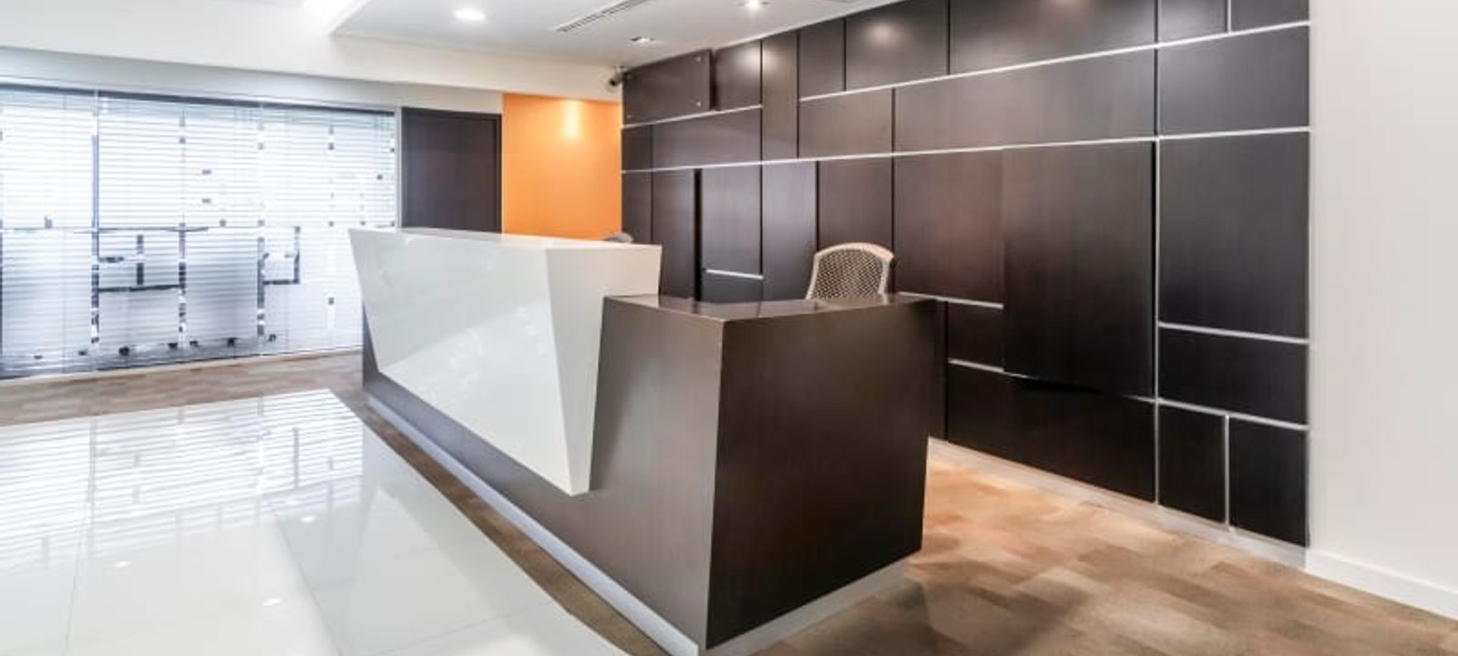 Building Qbo Parque 93 Street 93a Number 13-24 Localidad De Chapinero, Bogota - Image 1