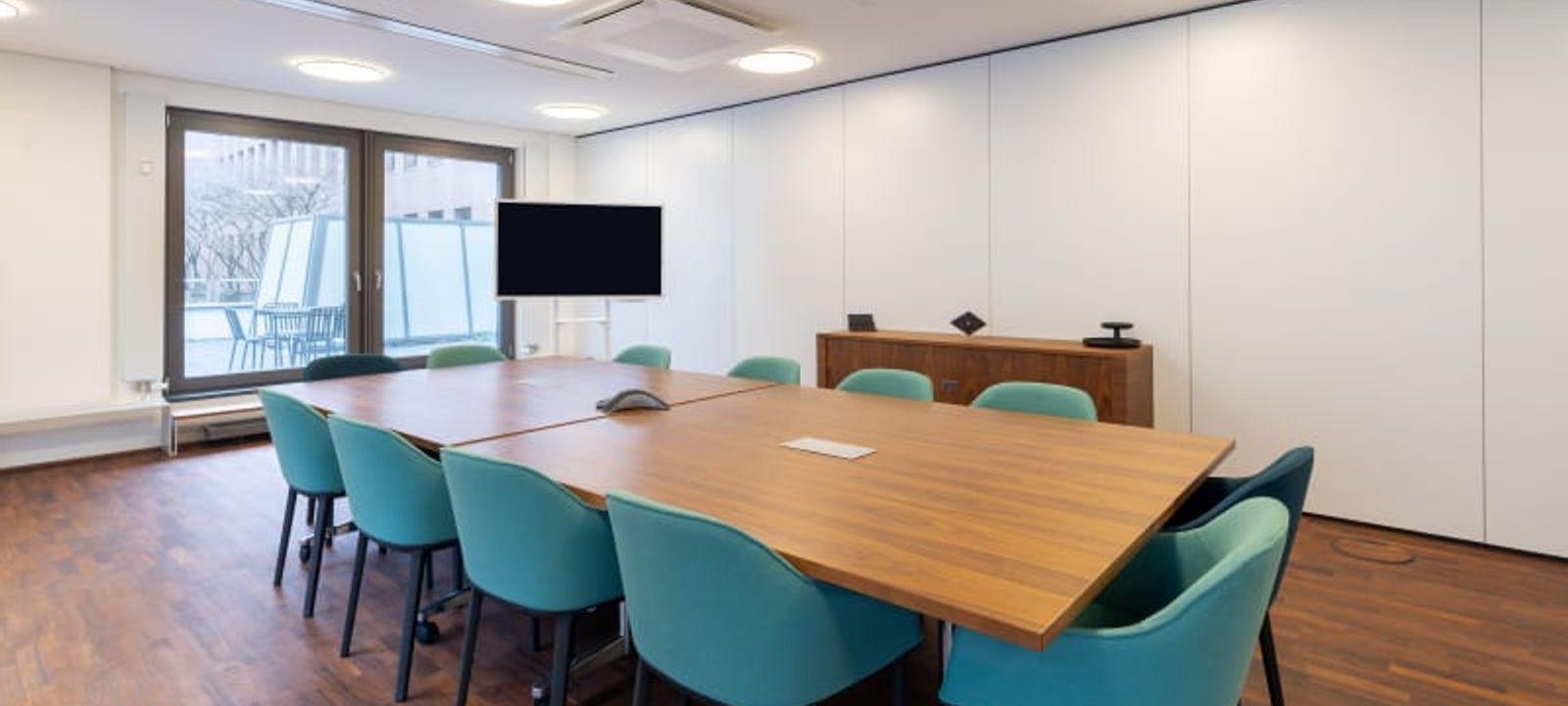 3 Breite Strasse, Dusseldorf - Image 1