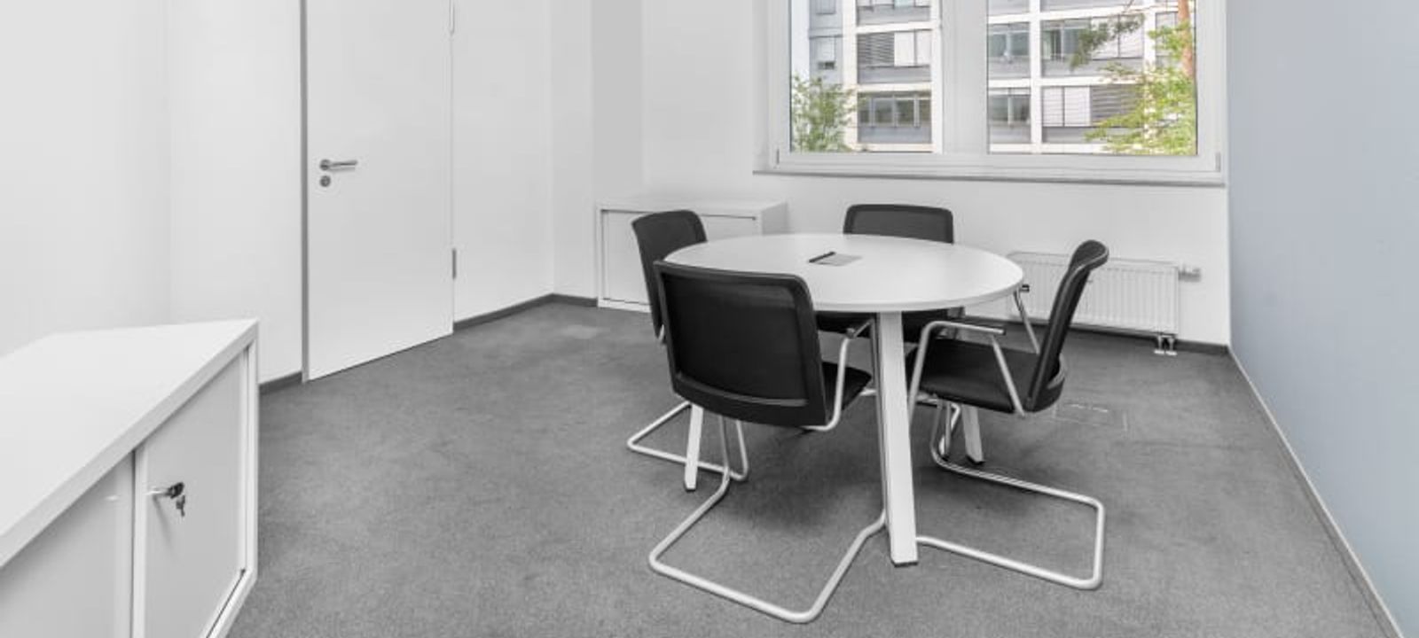 34 Dornhofstrasse, Neu-isenburg - Image 1