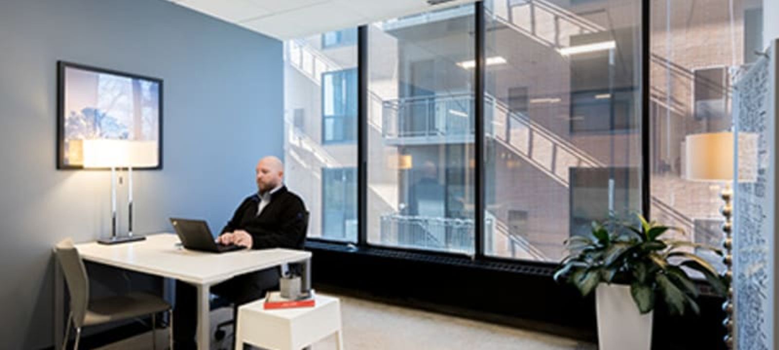 4625 Lindell Blvd, St Louis - Image 1