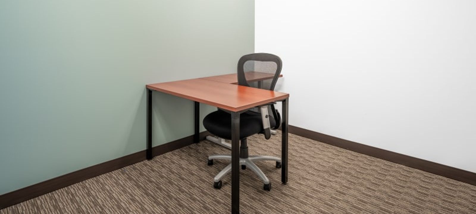 5680 King Centre Dr, Alexandria - Image 1