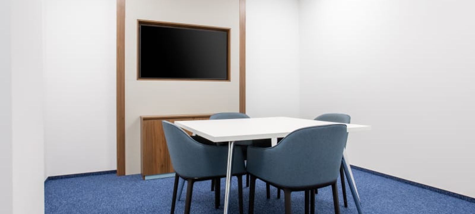 Grojecka 208 Street, Warsaw - Image 1