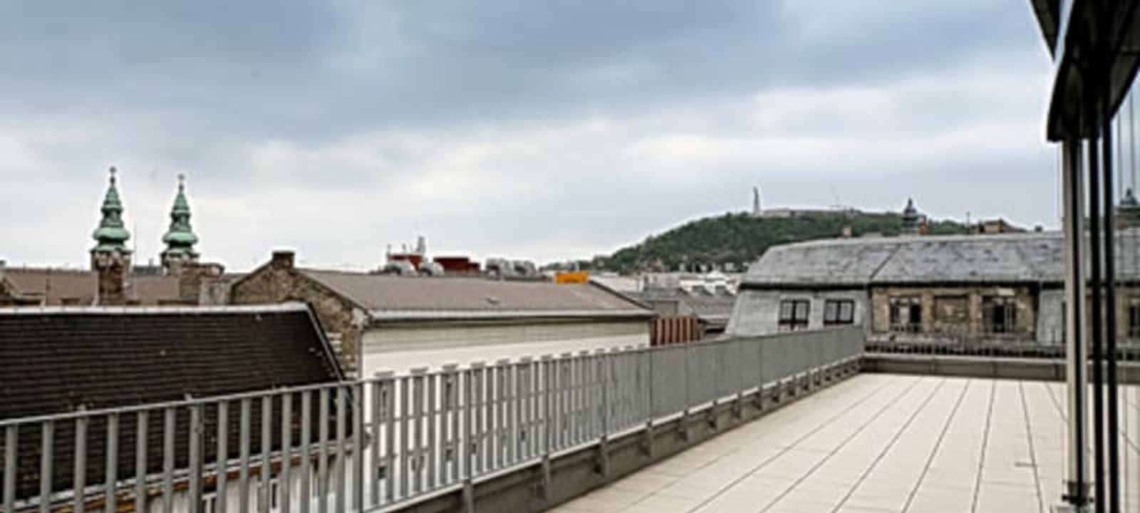 Kossuth Lajos Utca 7-9, Budapest - Image 1
