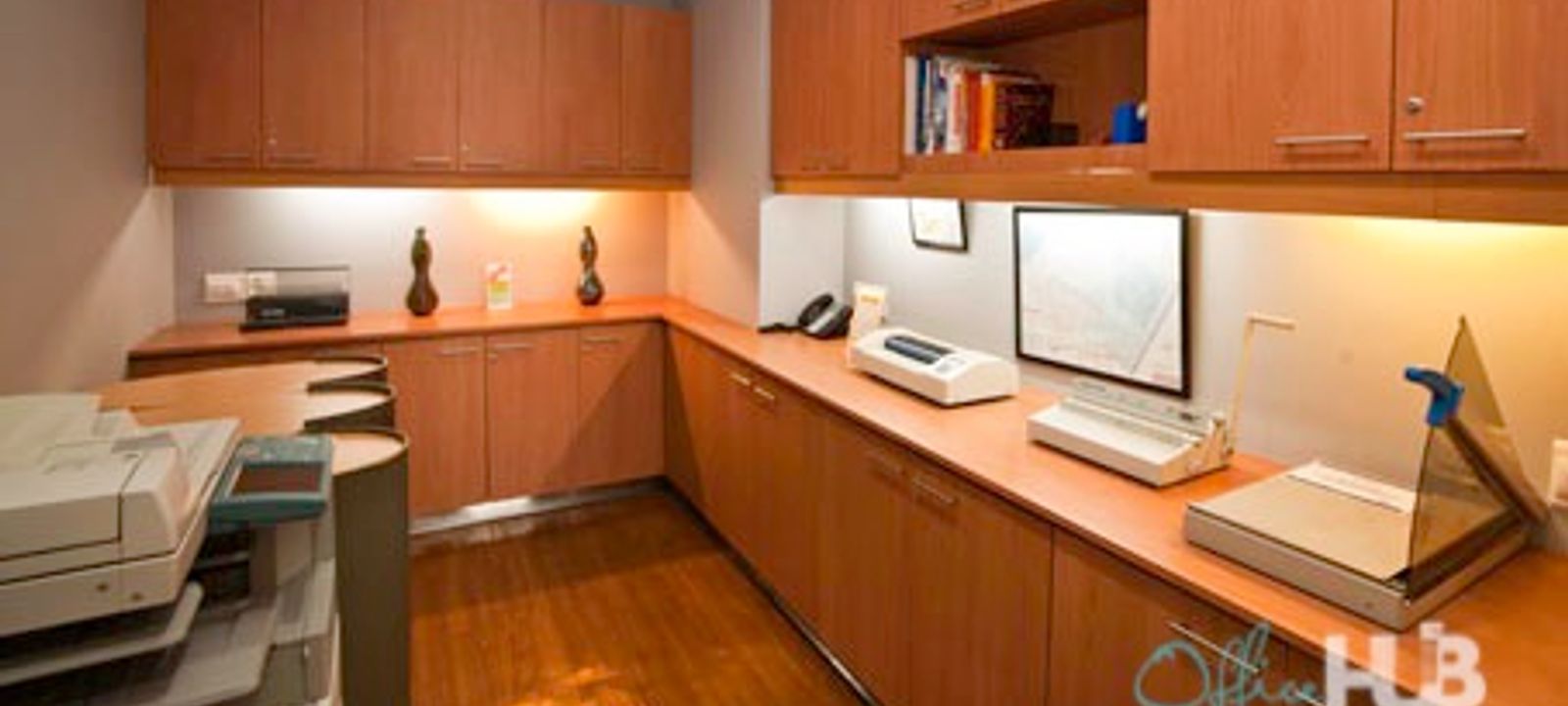 Paseo De Roxas Corner Ayala Avenue, Makati - Image 1