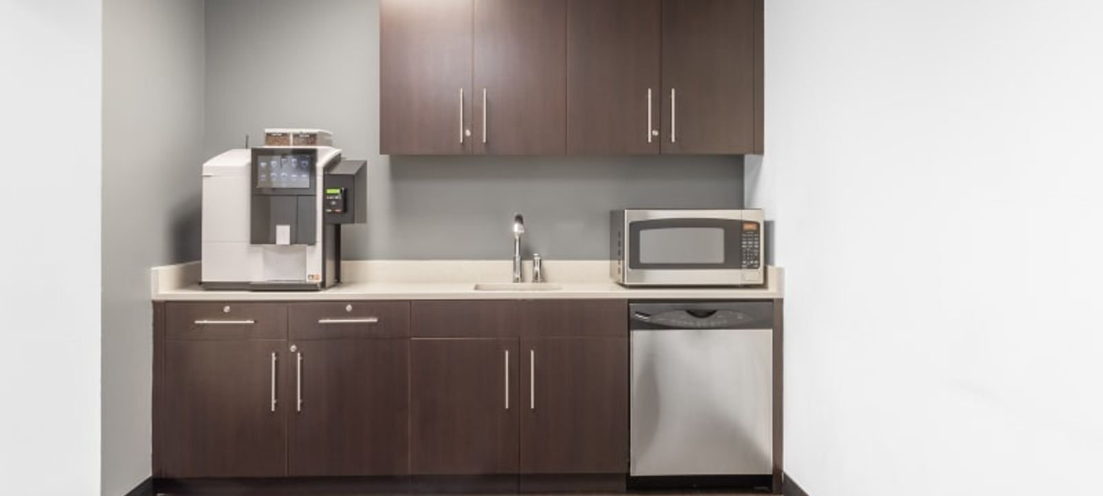 120 North Washington Square, Lansing - Image 1