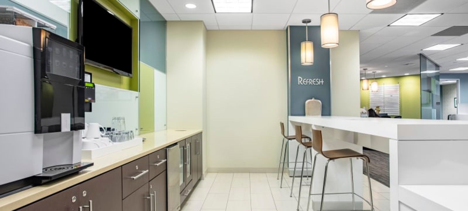 2700 Patriot Boulevard, Glenview - Image 1