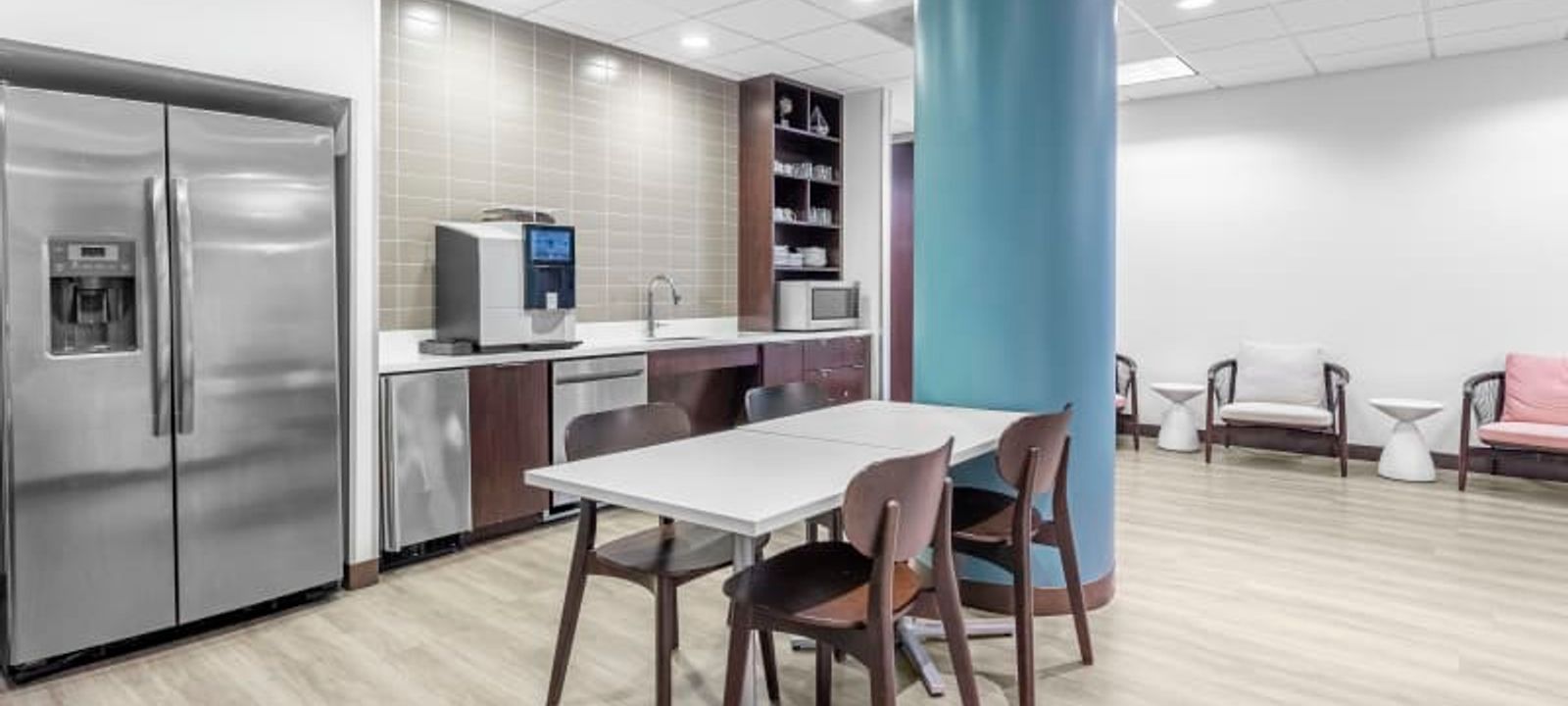 2000 E Lamar Boulevard, Arlington - Image 1