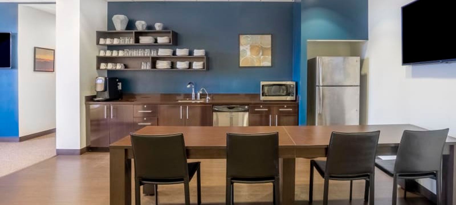 Main Street Office Center - Image 1