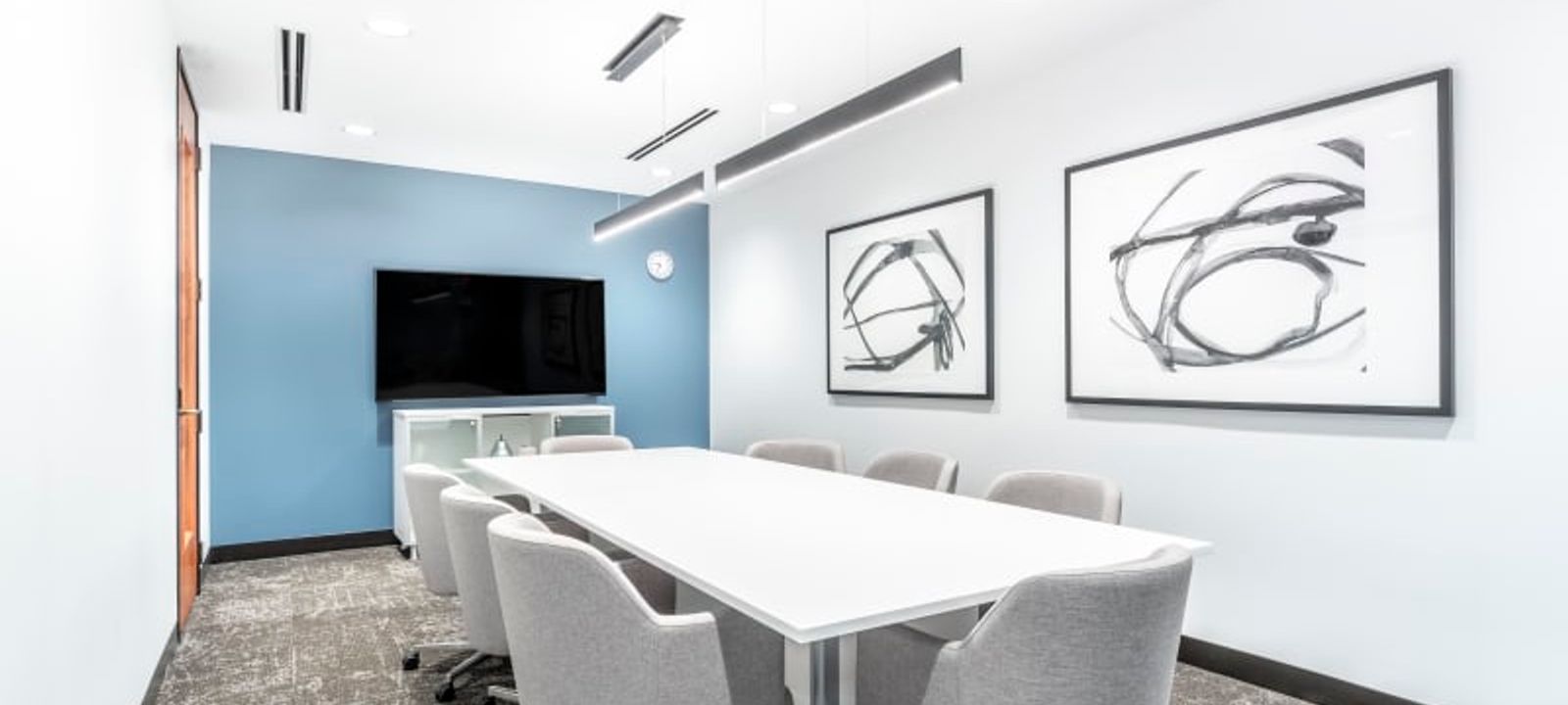 5600 N River Rd, Rosemont - Image 1