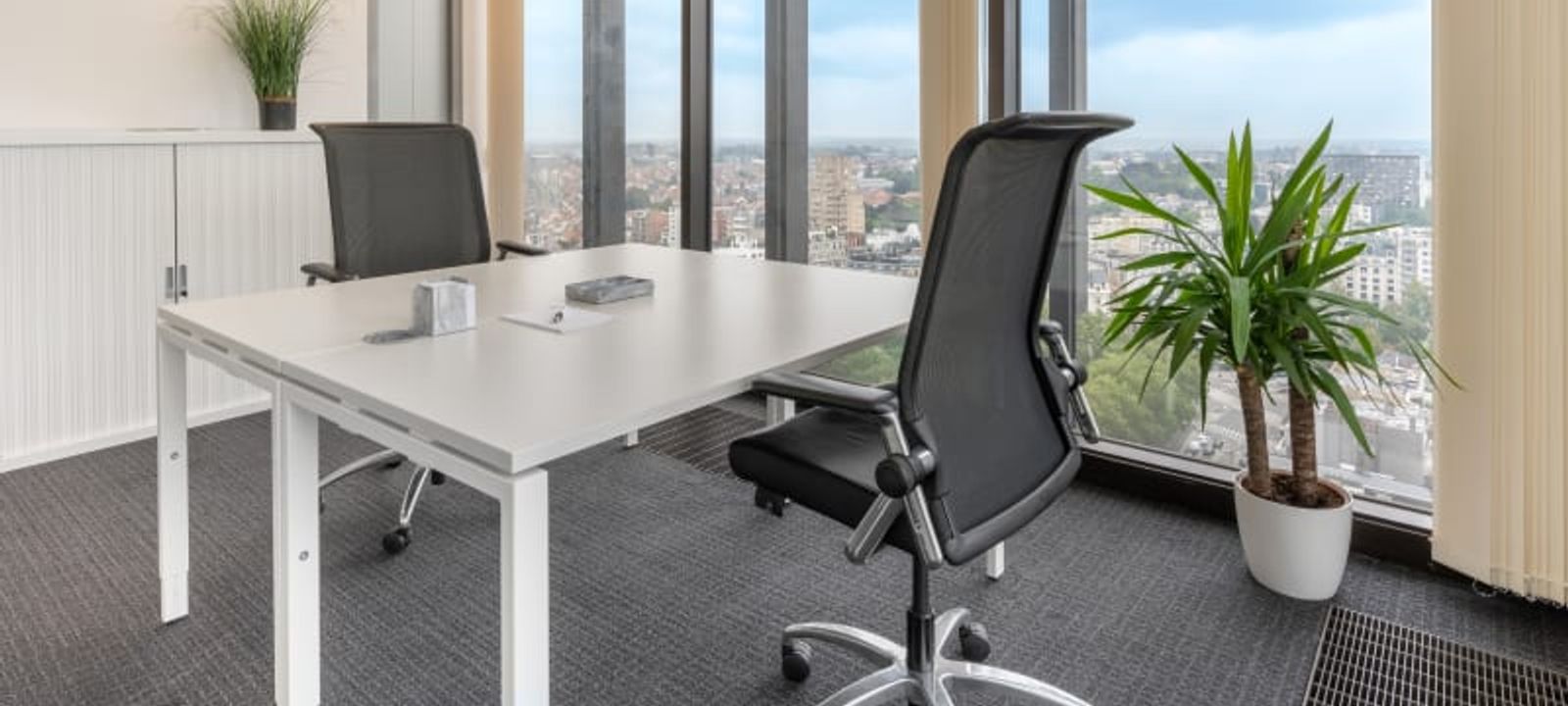 Avenue Louise 480, Brussels - Image 1