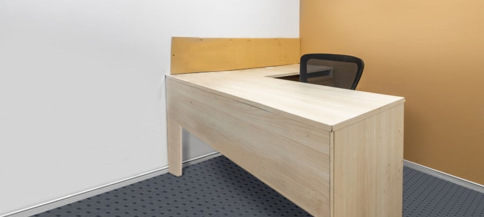 Dr Annie Besant Road Worli, Mumbai - Image 1