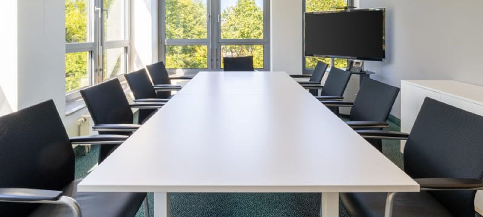 185 Ruhrallee, Essen - Image 1