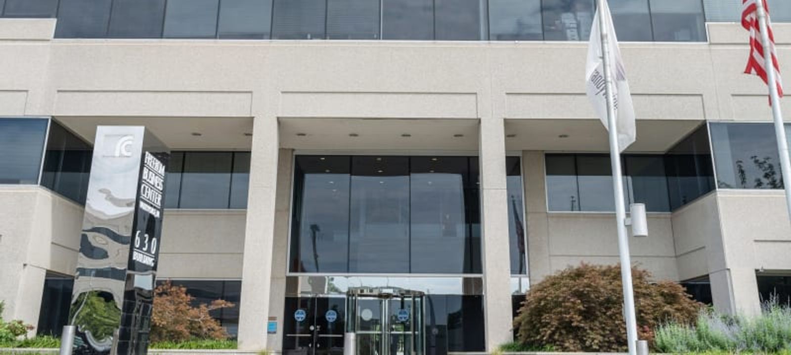 Freedom Business Center - Image 1