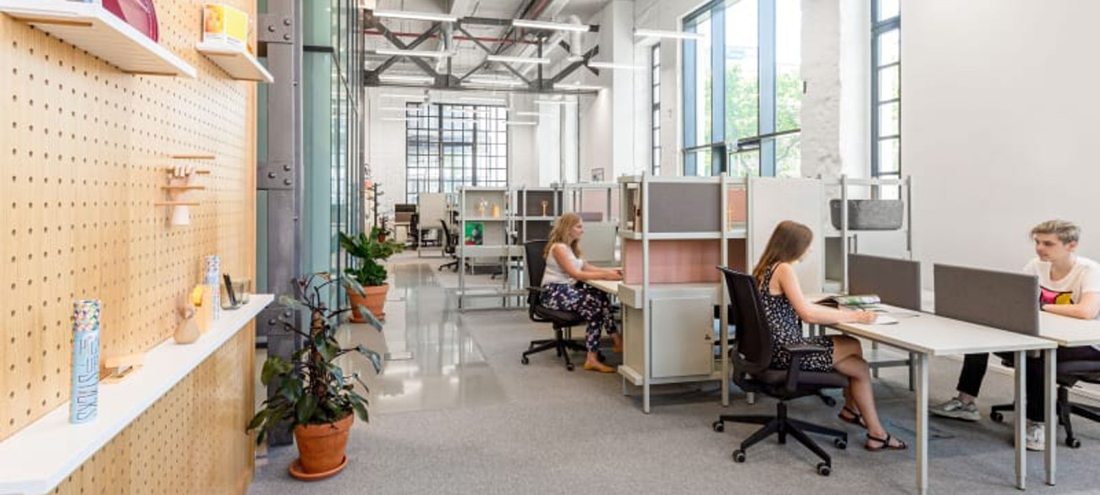 Vaci Ut 47 E, Budapest - Image 1